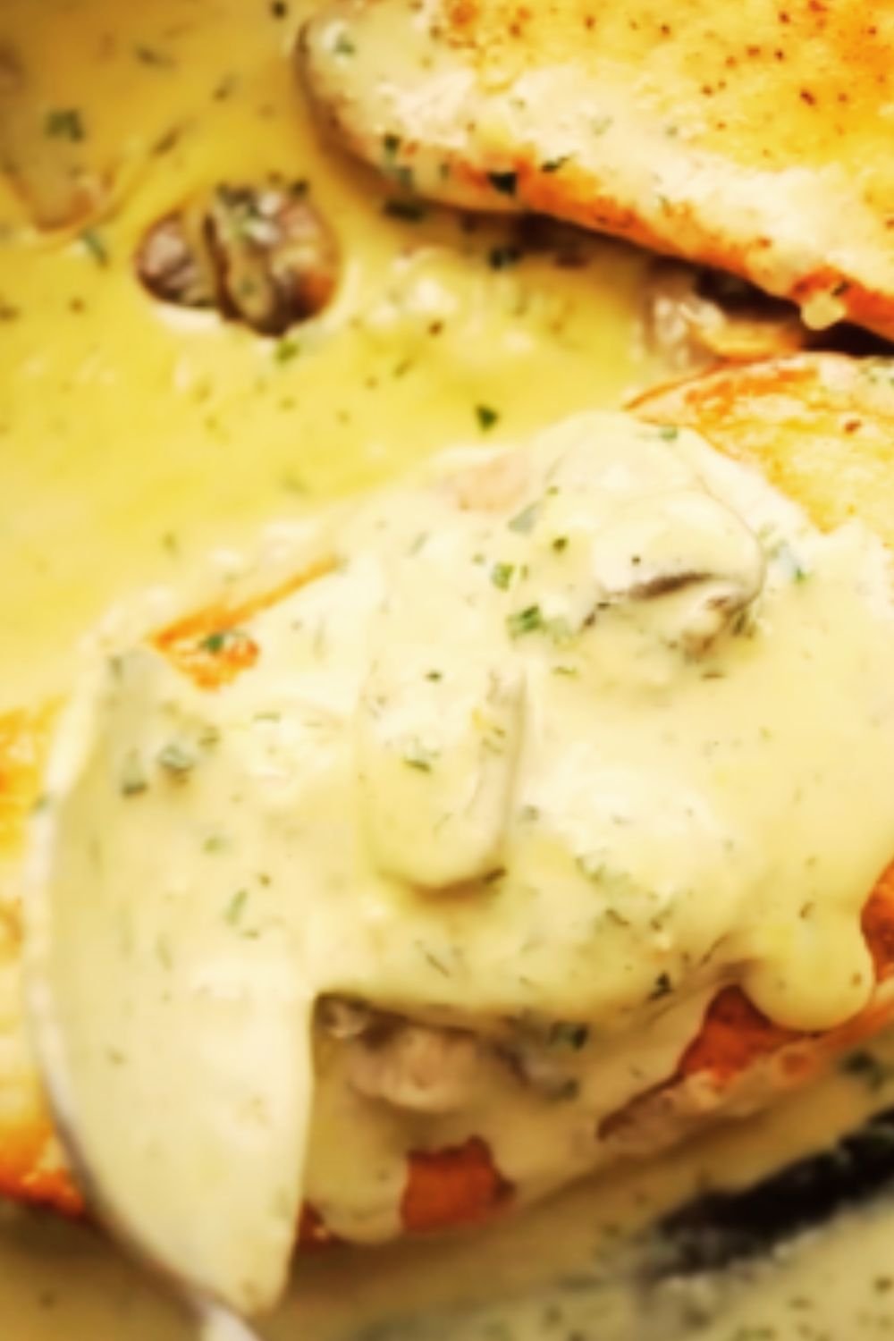 Heavenly Creamy Chicken Mushroom with Garlic, Parmesan, and Spinach