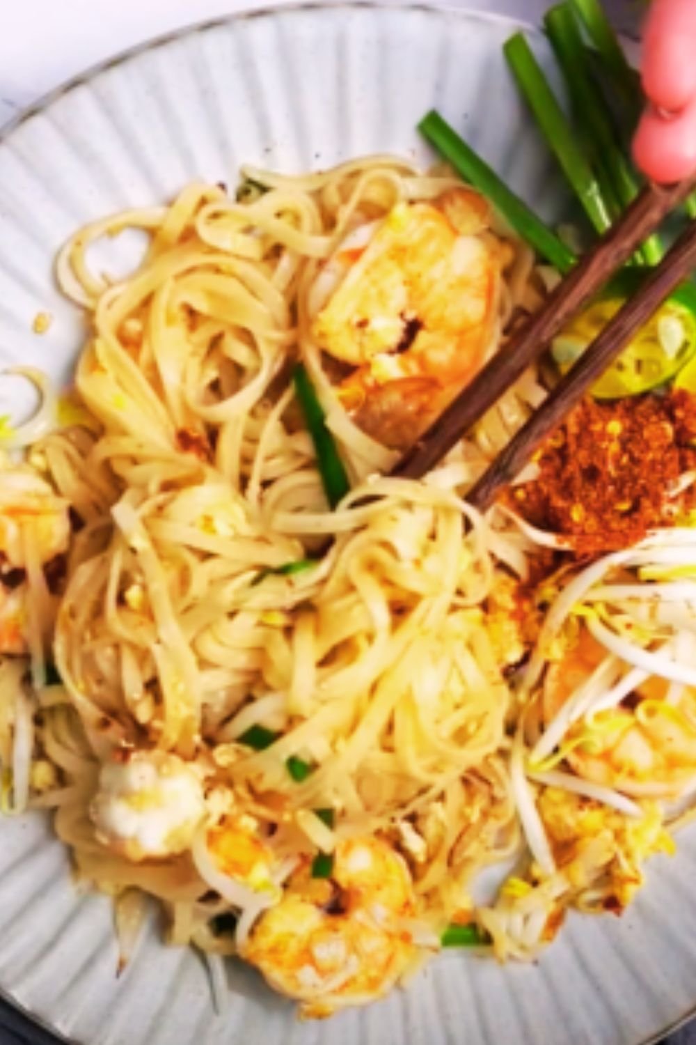 The Ultimate One Pot Spicy Thai Noodles: A Flavor Explosion in 30 Minutes